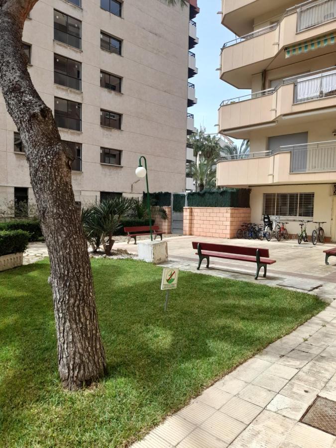 Apartamento En Salou Luaran gambar