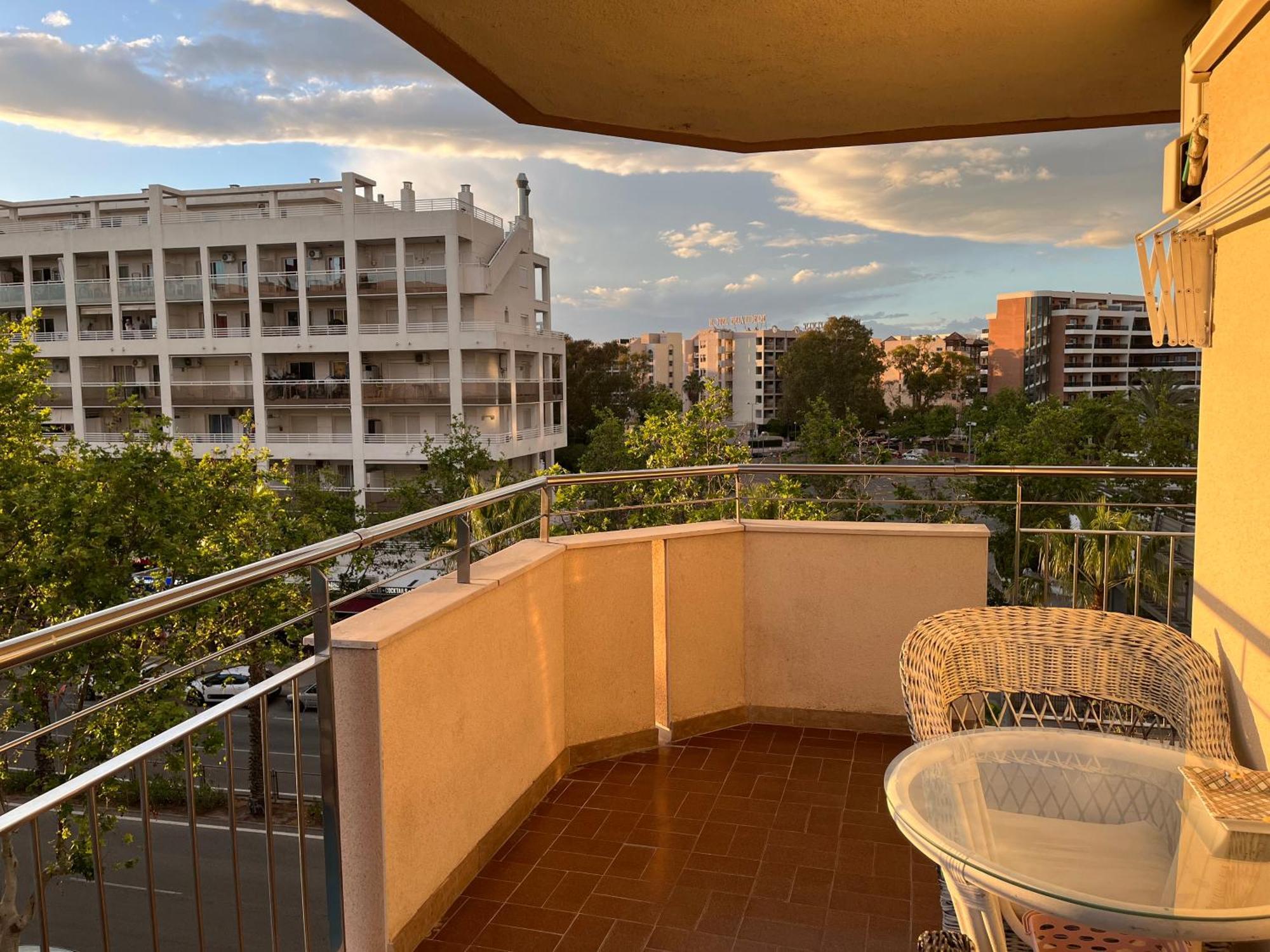 Apartamento En Salou Luaran gambar